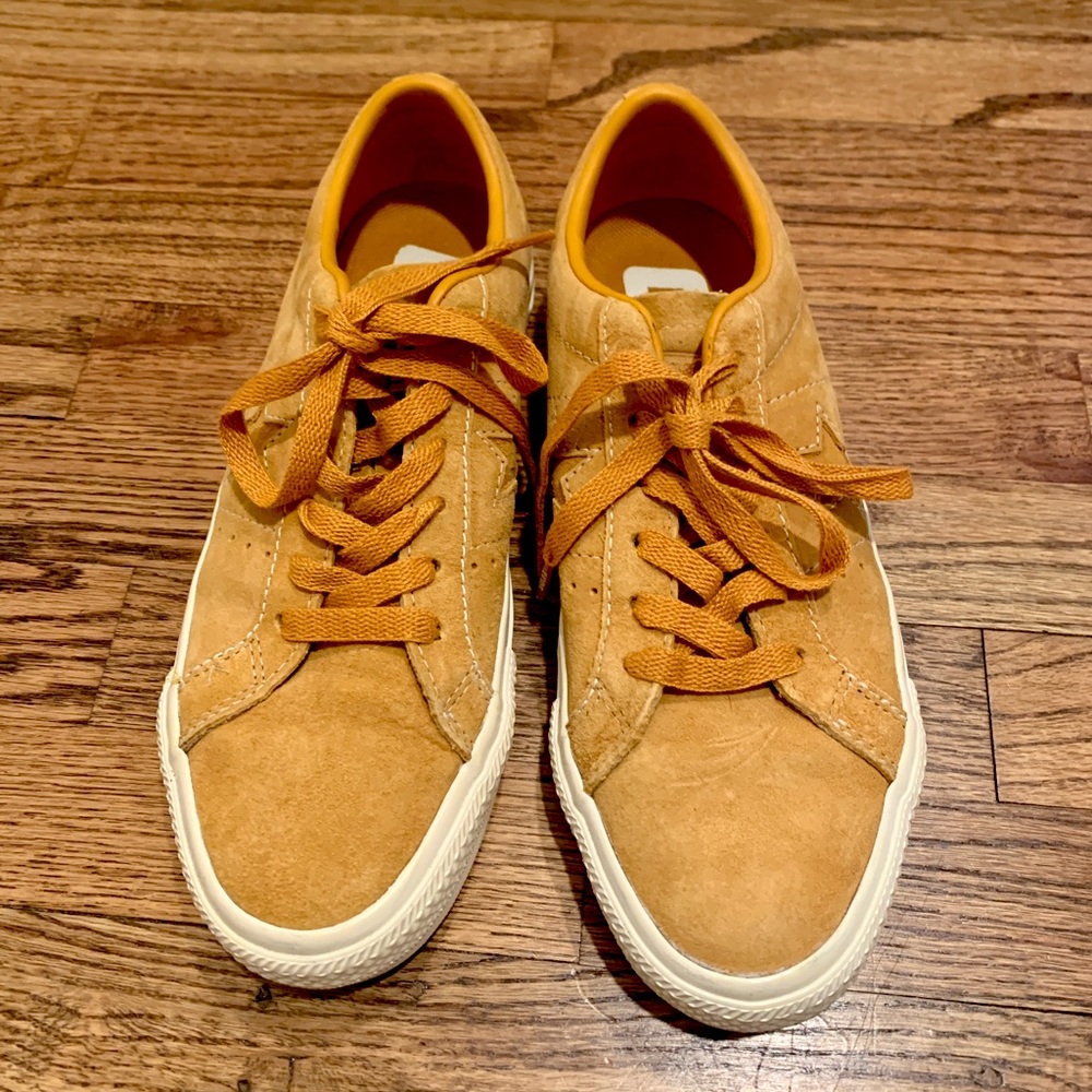 Converse One Star Shoe, Women’s size 7